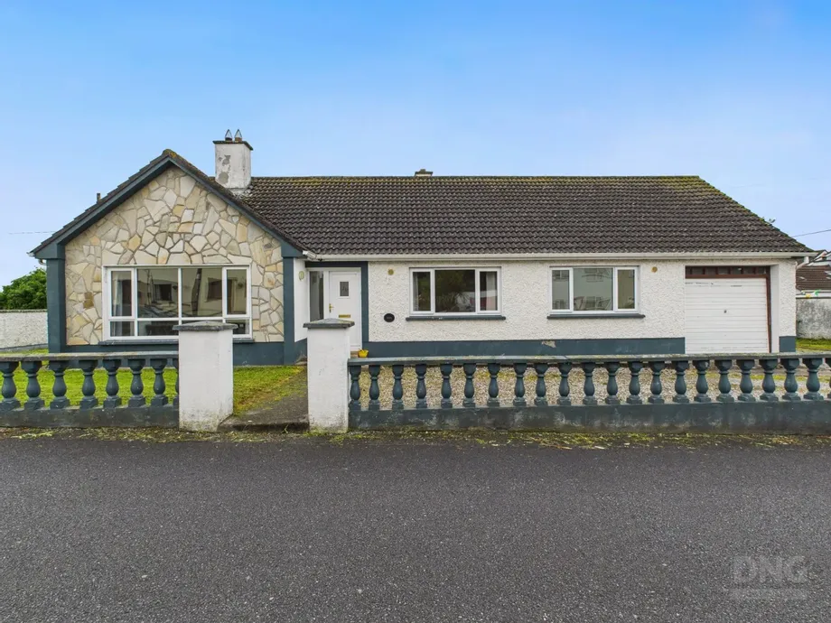 Noosa, The Green, Clara, Co. Offaly, R35K402 - DNG Estate Agents