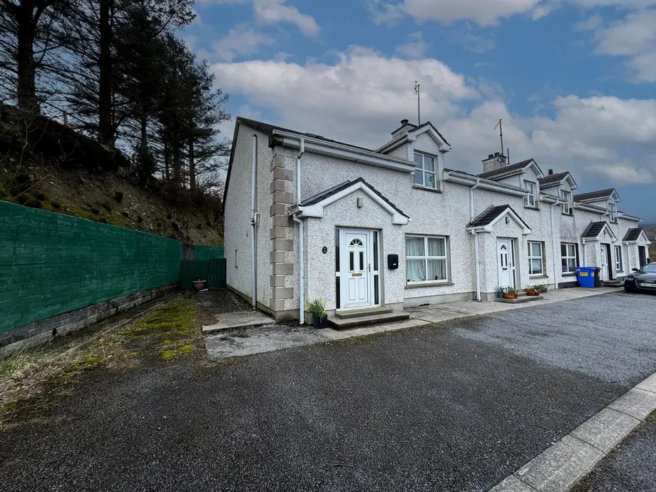16 Riverside Park, Carrick, Co.Donegal, F94X211 - DNG Estate Agents
