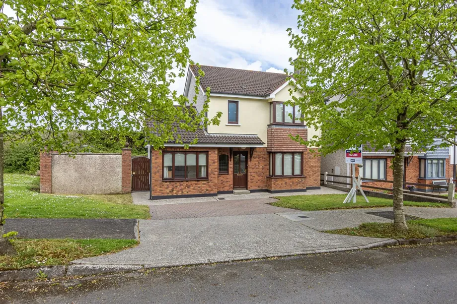 No. 10 Malin Avenue, Ardkeen Village, Waterford City, Co. Waterford, X91 - DNG Estate Agents