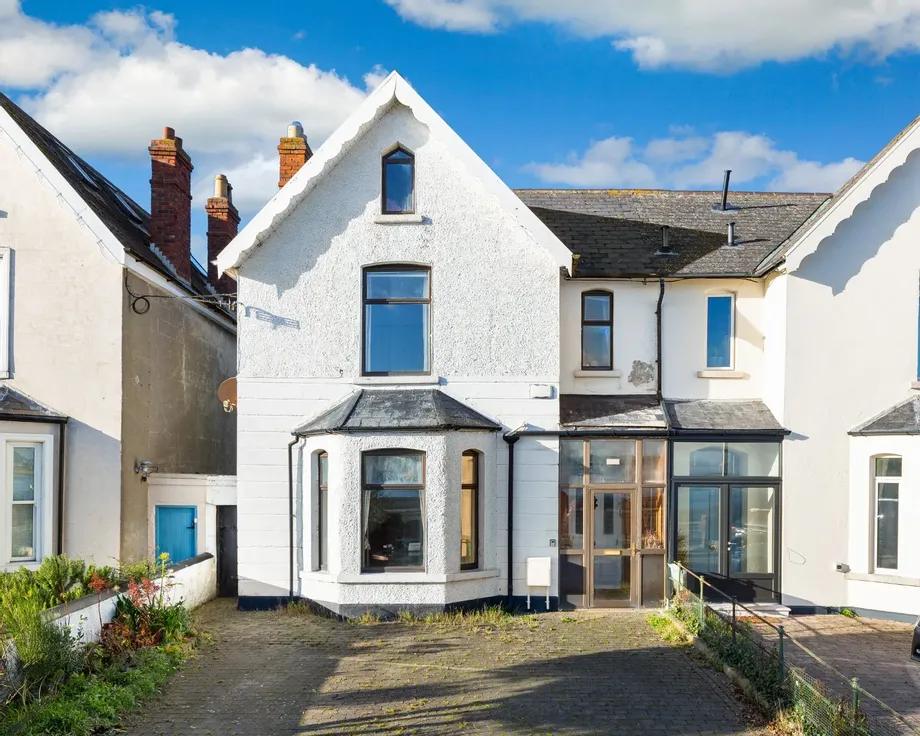 404 Clontarf Road, Clontarf, Dublin 3, D03W016 - DNG Estate Agents