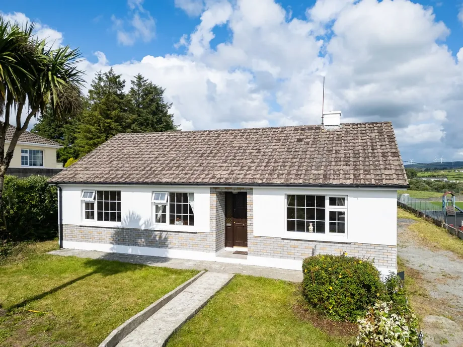4 Rockmount, Drimoleague, Co Cork, P47FX53 - DNG Estate Agents