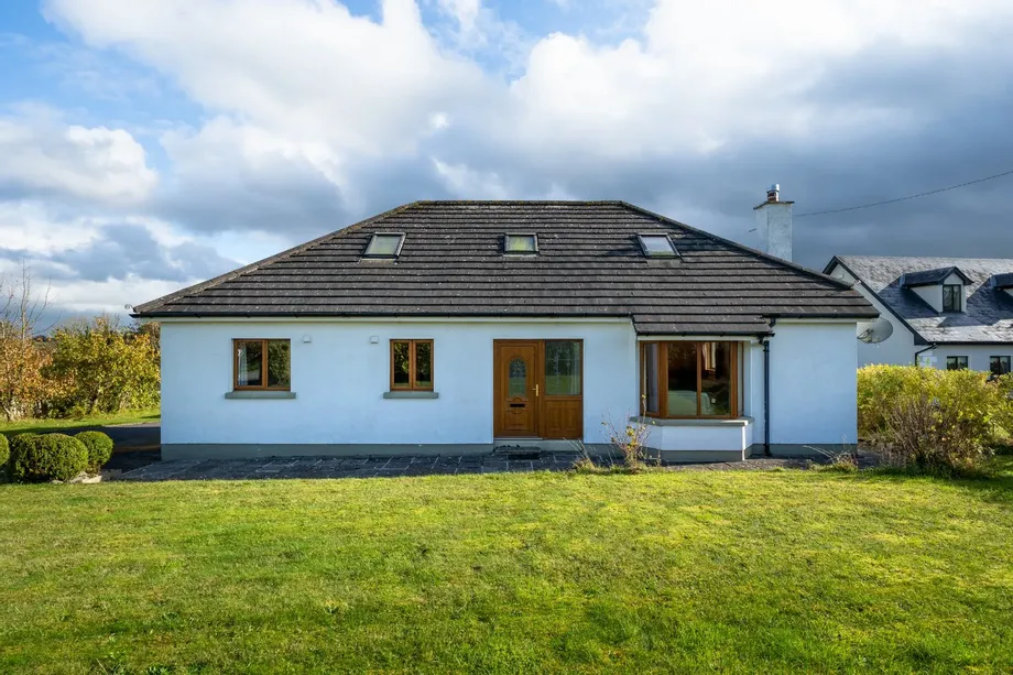 Lugamarla, Mountbolus, Co Offaly, R35X230 - DNG Estate Agents