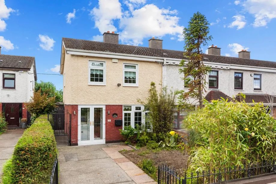 15 Johnstown Gardens, Finglas East, Dublin 11, D11E7Y3 - DNG Estate Agents