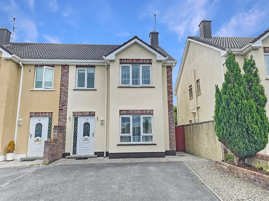 37 Fergus View, Cappahard, Ennis, Co Clare, V95Y0E6 - DNG Estate Agents