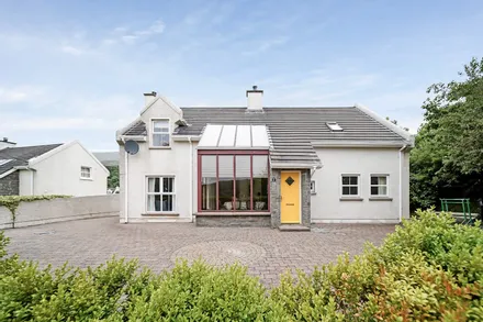 The Narrow's, 8 Fintra Bay, Killybegs, Co.Donegal, F94R8Y4