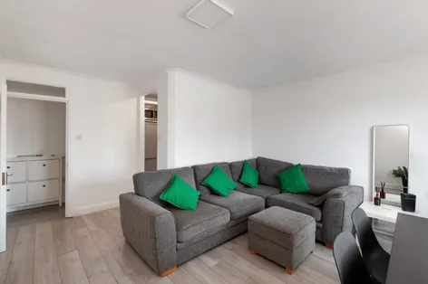 Apt 43 , 55 Mountjoy Square West, Dublin 1, D01V320 - DNG