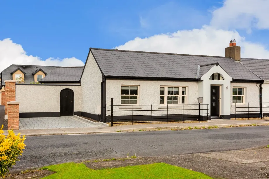 6 Wellington Cottages, Willington Green, Templeogue, Dublin 6W, D6WWF57 - DNG Estate Agents