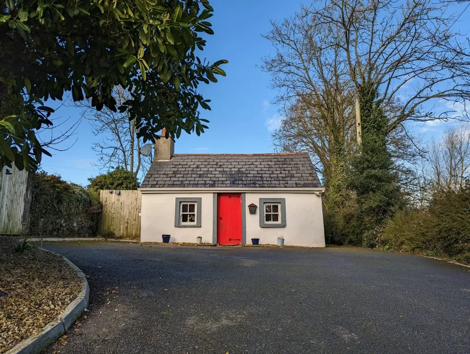 Rose Cottage, Cloughabrody, Thomastown, Co. Kilkenny, R95E6K6 - DNG Estate Agents