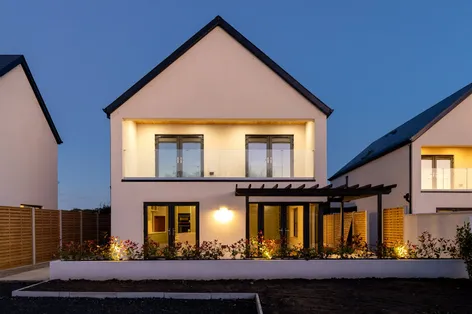 2 Seaview, Sea Road, Kilcoole, Co. Wicklow -  DNG