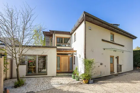 Sandwood, Gordon Avenue, Foxrock, Dublin 18, D18KH50 -  DNG