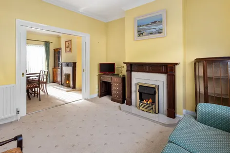 102 Malahide Road, Clontarf, Dublin 3, D03E4F3 - DNG