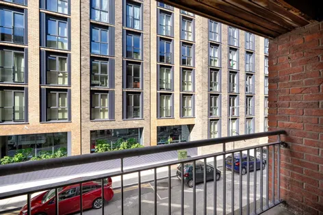 4 Newmarket Hall, Newmarket Square, Dublin 8, D08 - DNG