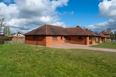 1 Oak Grove, Clonbalt Woods, Longford Town, Co. Longford, N39R8W9 -  DNG