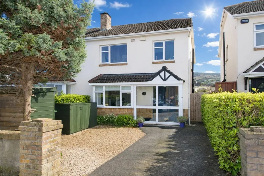 7 Sandyford Hall Place, Sandyford, Dublin 18, D18R7N3 - DNG Estate Agents