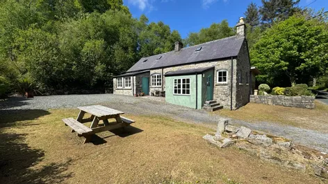 Driftwood Cottage, Ballyara, Killybegs, Co. Donegal, F94X9V2 -  DNG