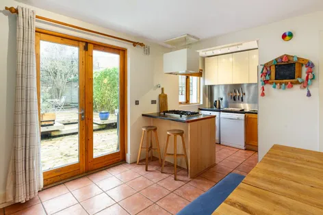 19 Marino Park Avenue, Marino, Dublin 3, D03DE22 -  DNG