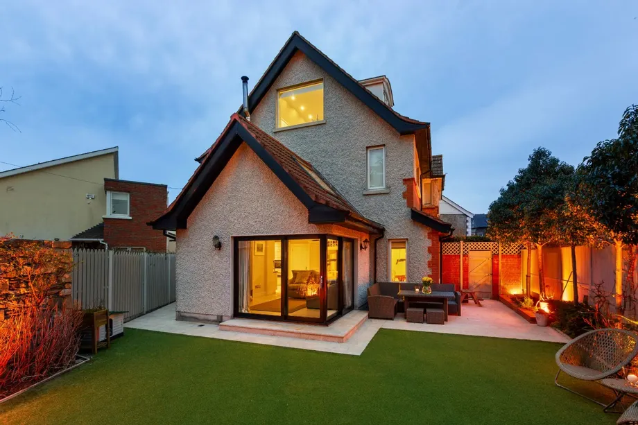 2 Oaklands Park, Ballsbridge, Dublin 4, D04E135 - DNG Estate Agents