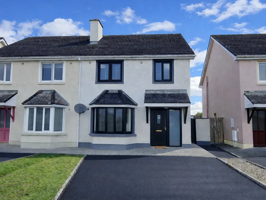 12 Ard Caoin, Gort Road, Ennis, Co. Clare, V95CTD7 - DNG Estate Agents