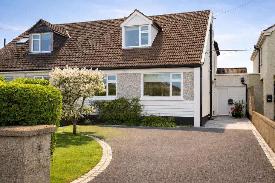 9 Rathmore Avenue, Stillorgan, Co. Dublin, A94W6Y8 - DNG Estate Agents