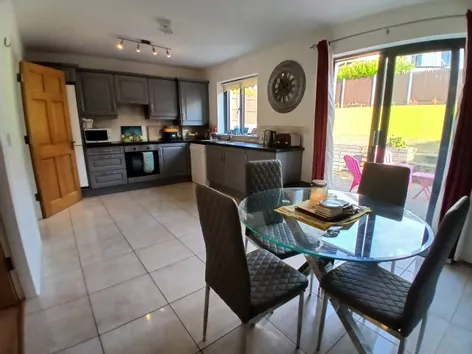 2 Castle Oaks, Bandon, Co Cork, P72RF77 -  DNG