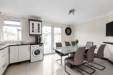 4 East Road, East Wall, Dublin 3, D03AE29 -  DNG