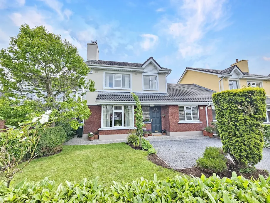 19 Ivy Hill, Gort Road, Ennis, Co. Clare., V95A4NF - DNG Estate Agents
