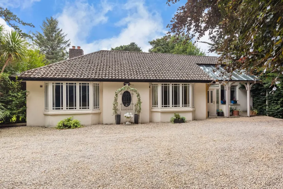 Londolozi, Torquay Road, Foxrock, Dublin 18, D18K6V4 - DNG Estate Agents