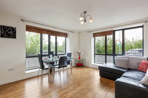 33 Clearwater Court North, Royal Canal Park, Ashtown, Dublin 15, D15WN44 - DNG