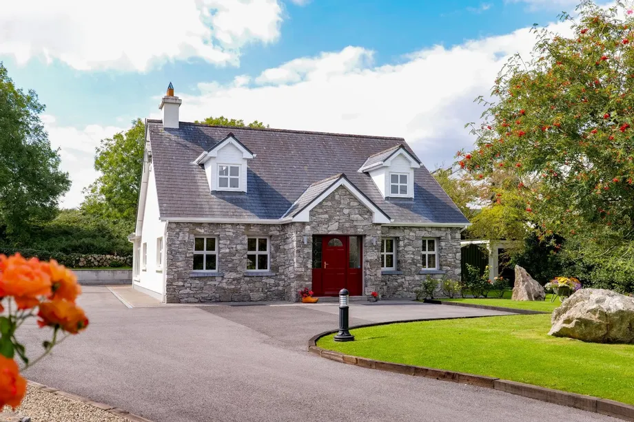 Kylebroughlan, Moycullen, Co Galway, H91N5X7 - DNG Estate Agents