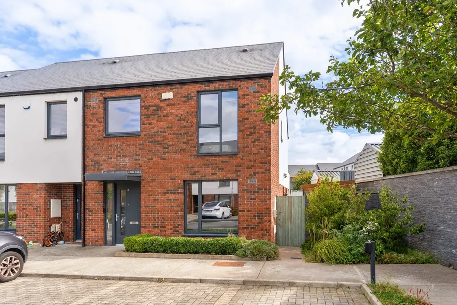 4 White Pines Heights, Stocking Avenue, Rathfarnham, Dublin 16, D16A6X7 - DNG Estate Agents