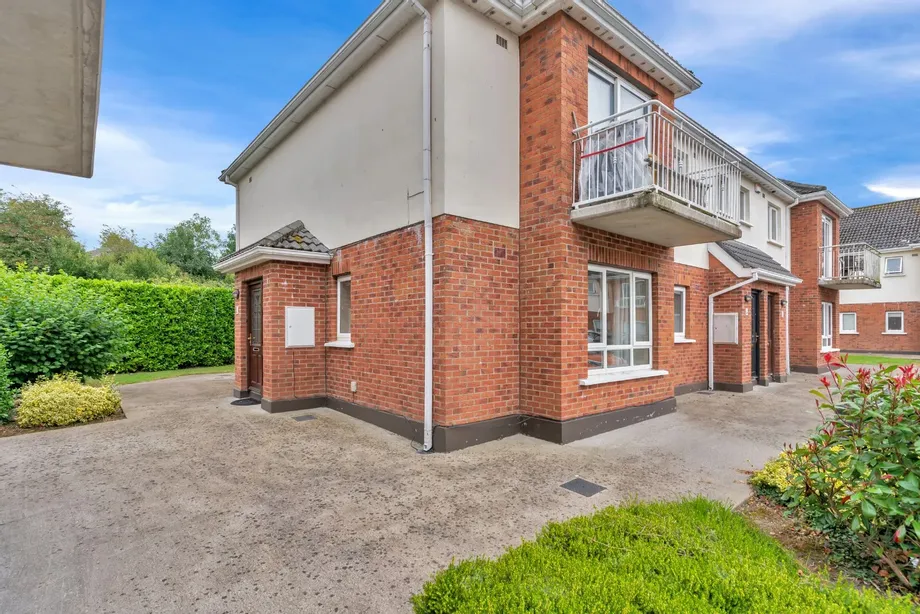 Apartment, 43 Rochford Park, Kill, Co Kildare, W91 - DNG Estate Agents