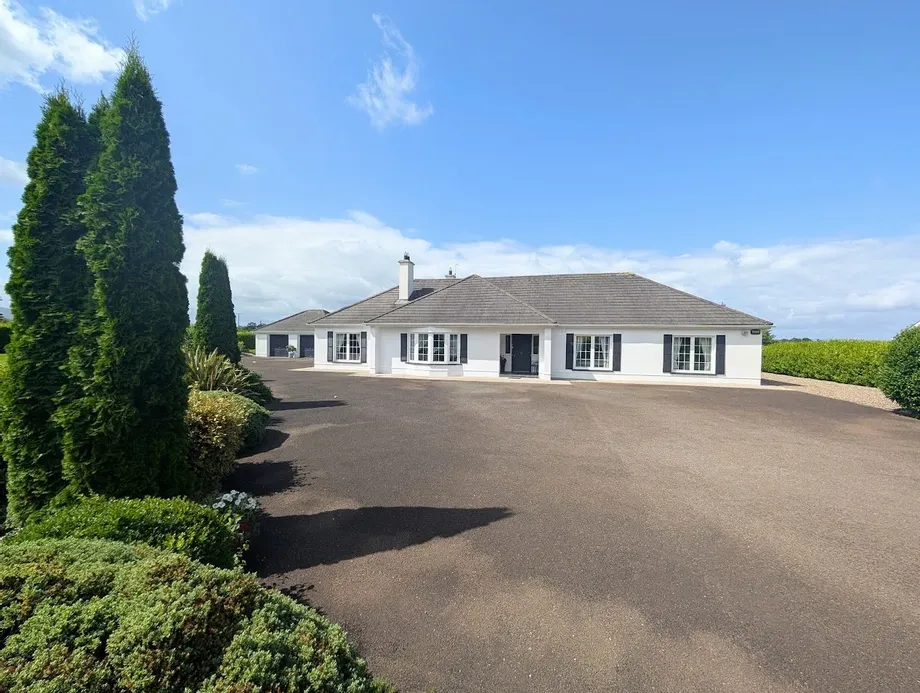 Ballygraigue Road, Nenagh, Co Tipperary, E45H978 - DNG Estate Agents