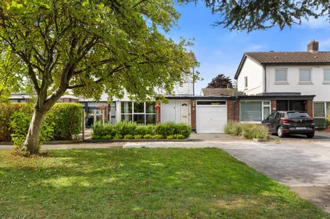 8 Cabinteely Avenue, Cabinteely, Dublin 18, D18E5R7 -  DNG