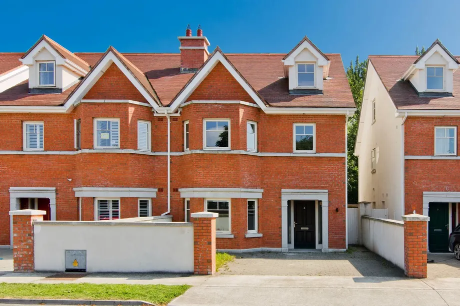 8 Corrybeg Way, Templeogue, Dublin 6W, D6W - DNG Estate Agents