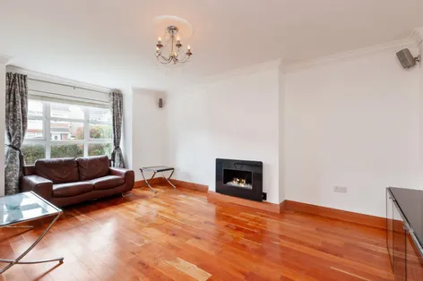 10 Luttrell Park Crescent, Castleknock, Dublin 15, D15W7KW - DNG