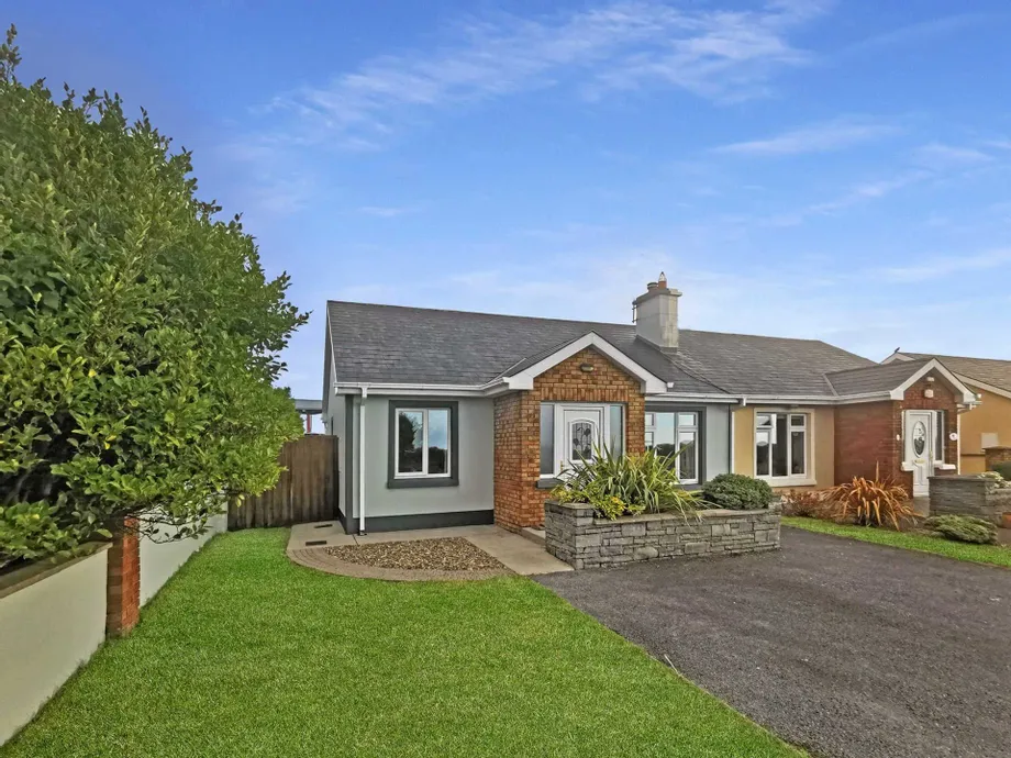 1 Meadowlands Drive, Ennis Road, Miltown Malbay, County Clare, V95 - DNG Estate Agents