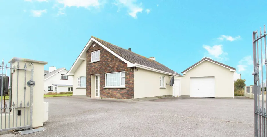 Carnanes, Kilrush, County Clare, V15 - DNG Estate Agents