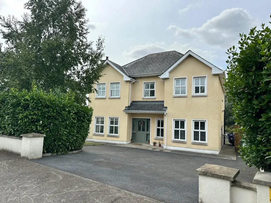 6 Riverside, Ballyragget, Co. Kilkenny, R95 - DNG Estate Agents