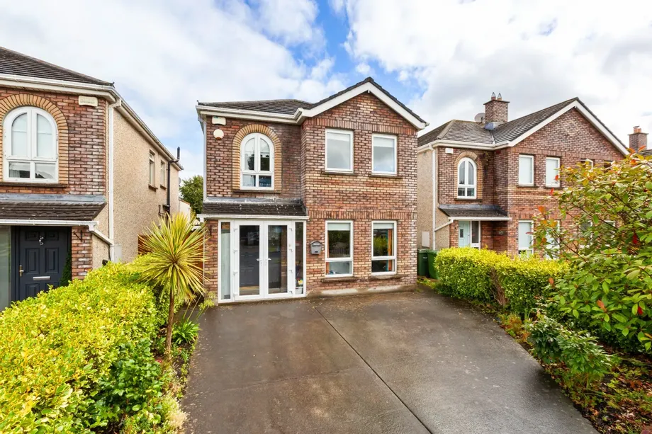 10 Limelawn Rise, Clonsilla, Dublin 15, D15K2H1 - DNG Estate Agents
