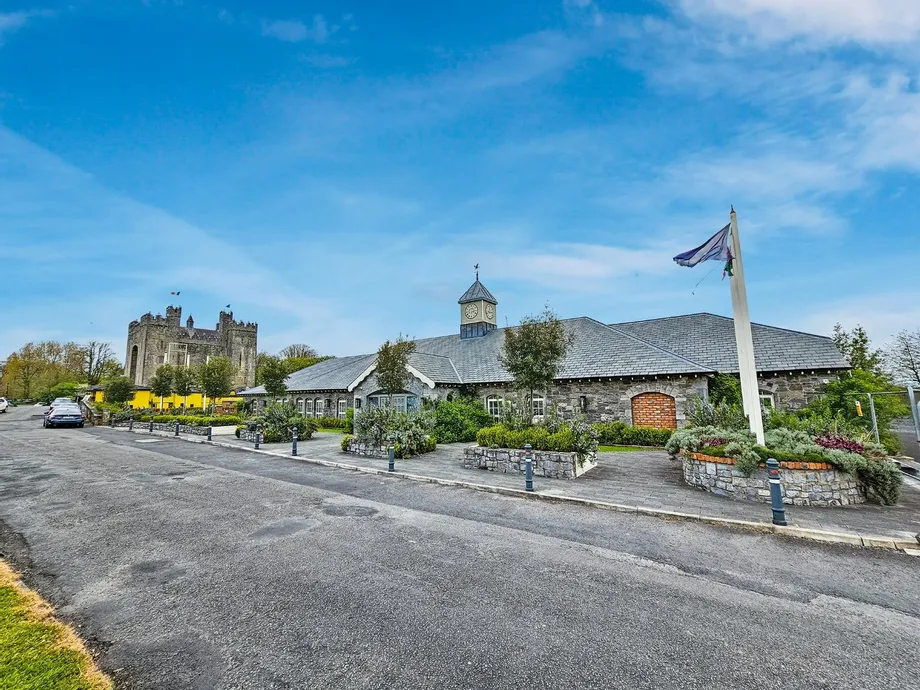 Old Road, Bunratty, Co. Clare, V95DXN0 - DNG Estate Agents