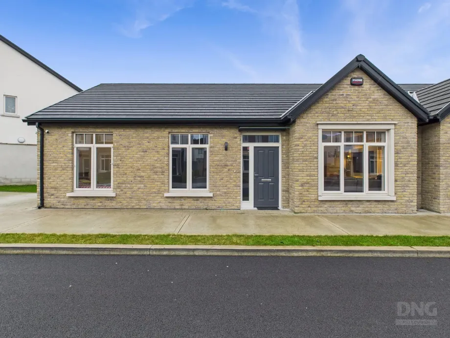 18 Dunalley Drive, Redwood, Tullamore, Co Offaly, R35T2Y8 - DNG Estate Agents