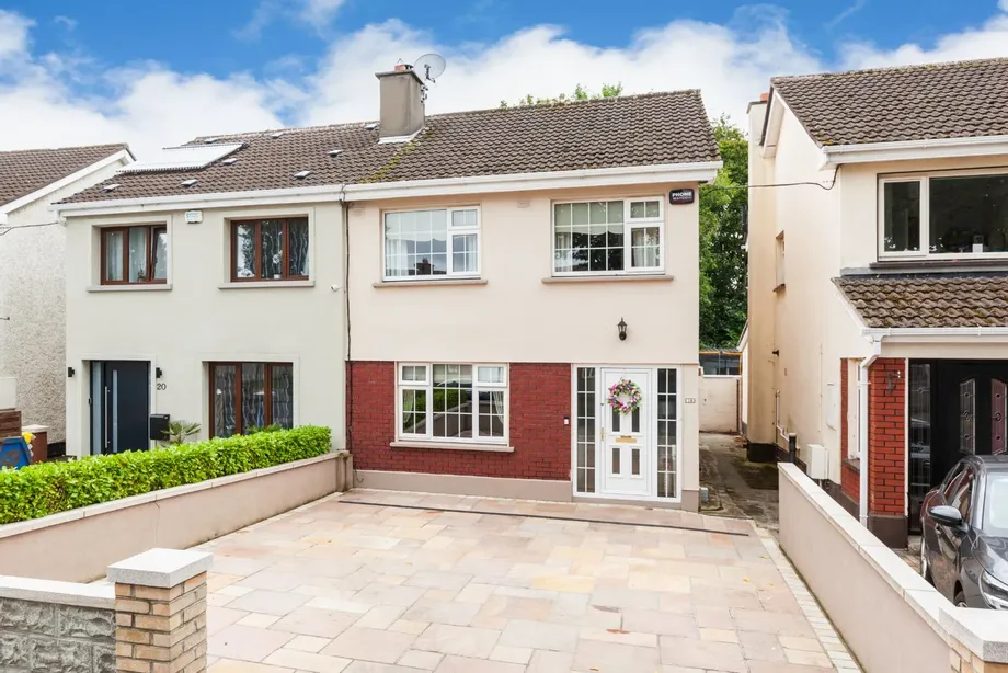 18 Oakview Rise, Clonsilla, Hartstown, Dublin 15, D15K82V - DNG Estate Agents