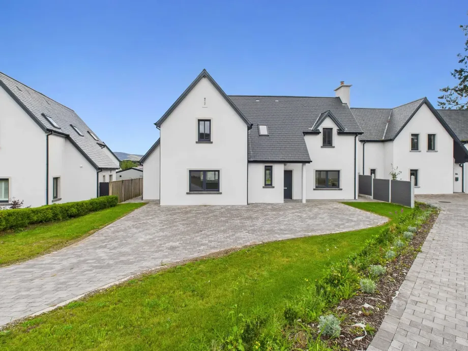 9 The Lodges, Killowen, Kenmare, Co Kerry, V93HF80 - DNG Estate Agents