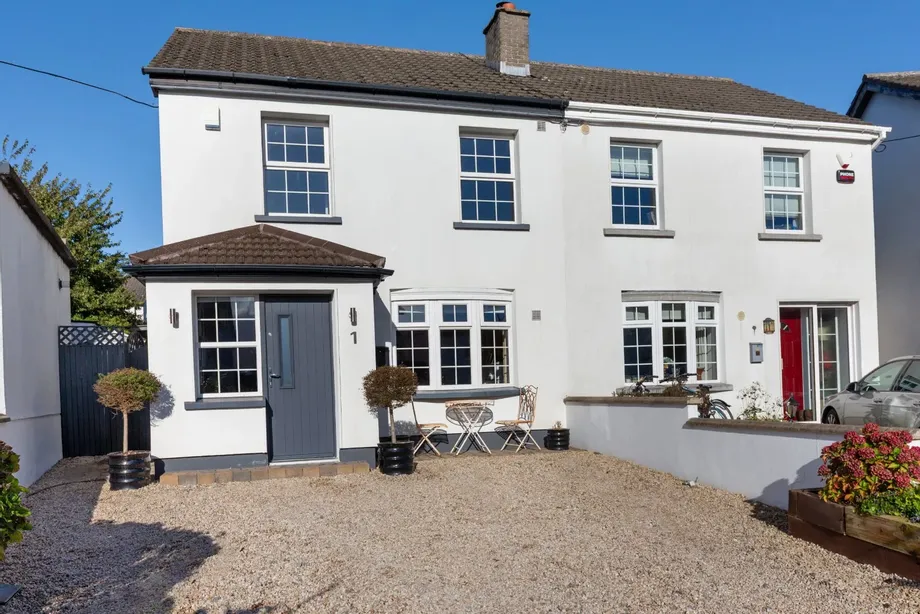 1 Hillview Lawn, Off Pottery Road, Dun Laoghaire, Co Dublin, A96W7Y0 - DNG Estate Agents