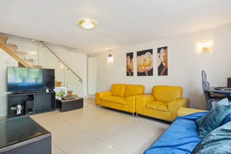 8 & 8A Fairfield Court, Sandymount, Dublin 4, D04Y667 -  DNG