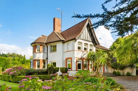 Windy Nook, Golf Lane, Westminster Road, Foxrock, Dublin 18, D18 -  DNG