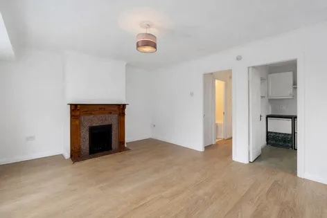 11 Bushfield Square, Fairview, Dublin 3, D03P5F6 -  DNG