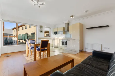 16 Harbour Court, George's Place, Dun Laoghaire, Co Dublin, A96CF66 -  DNG