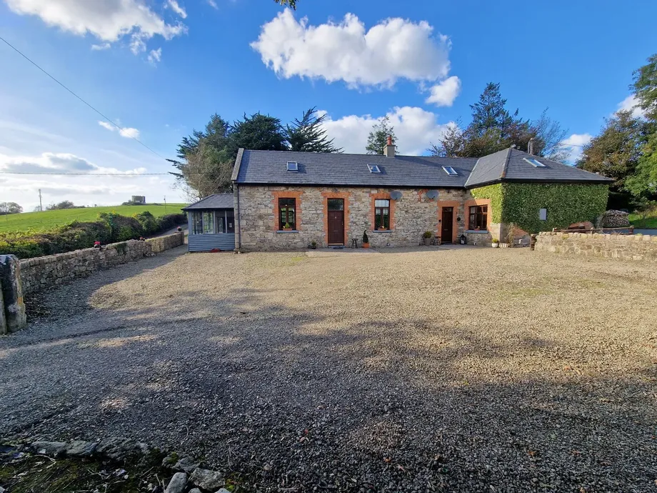 The Coach House 1 & 2, Castlecrine, Sixmilebridge, Co. Clare, V95V6W6 - DNG Estate Agents