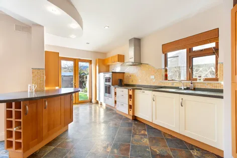 19 Glencairn Drive, The Gallops, Leopardstown, Dublin 18, D18T3P6 -  DNG